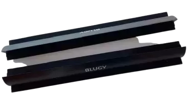 Juego 2 soportes BLUGY color negro 668 mm para placas solares de caravanas, ayocarvanas y camper.